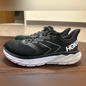 Women’s HOKA Arahi 8.5